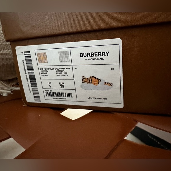 Burberry sneakers - Picture 3 of 4